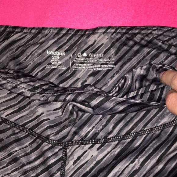 Reebok Capri Leggings - Picture 4 of 5